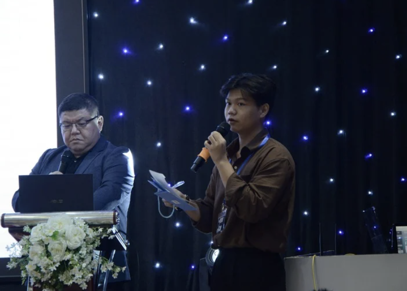 Phát biểu tại một sự kiện